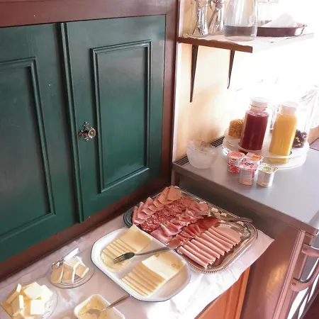 施瓦茨霍夫膳食旅店 3*